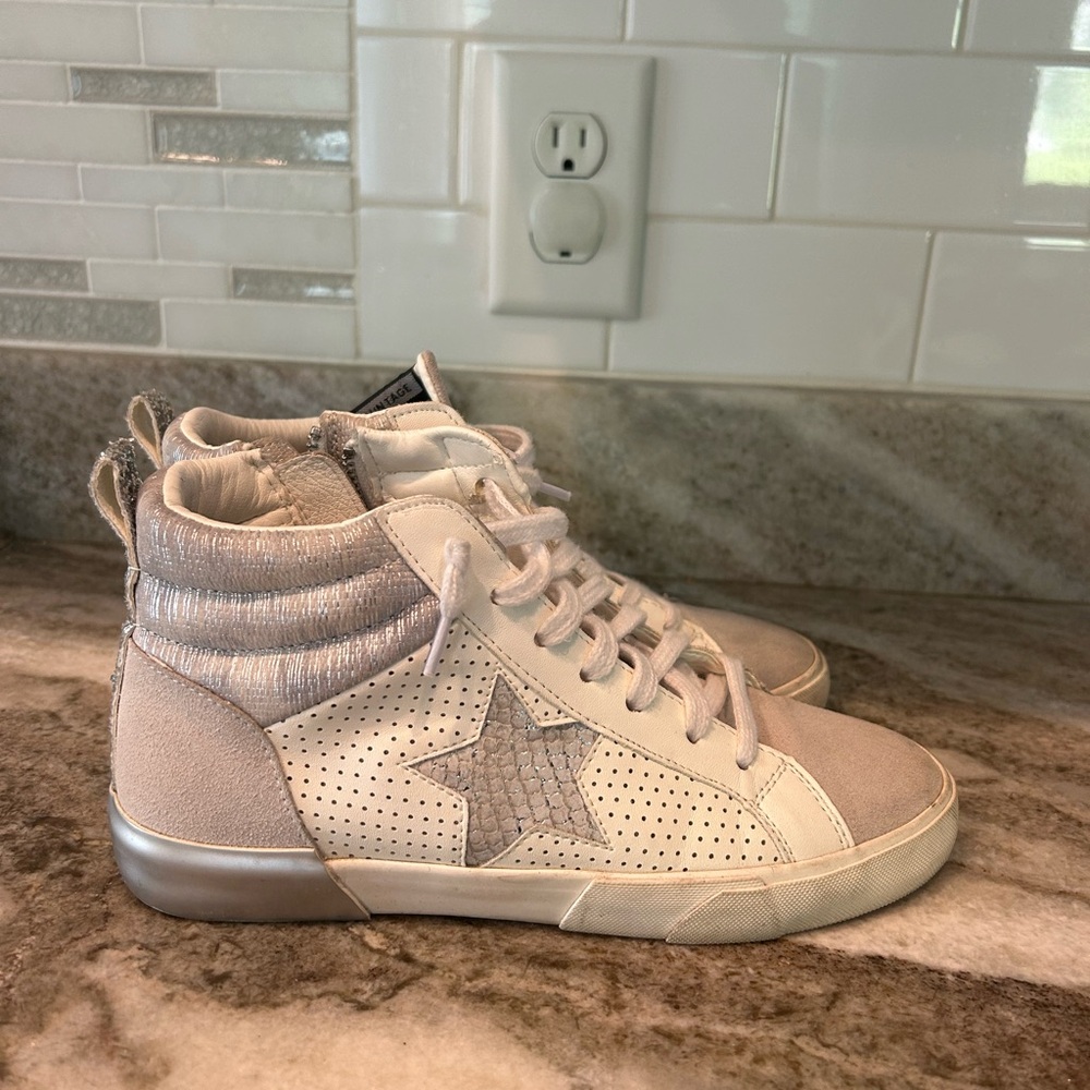 Vintage Havana Women's White and Gray High-Top Sneakers
